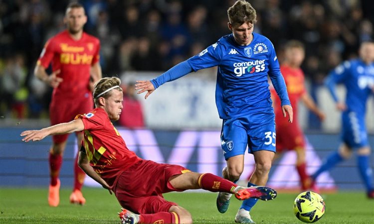 Stojanovićev Empoli na igrišče z enourno zamudo zaradi požara
