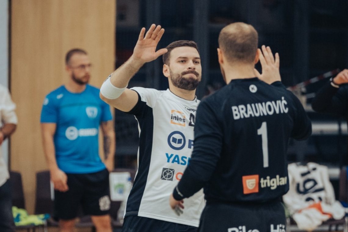 Rokometaši novomeške Krke so premagali Riko Ribnico z 32:21