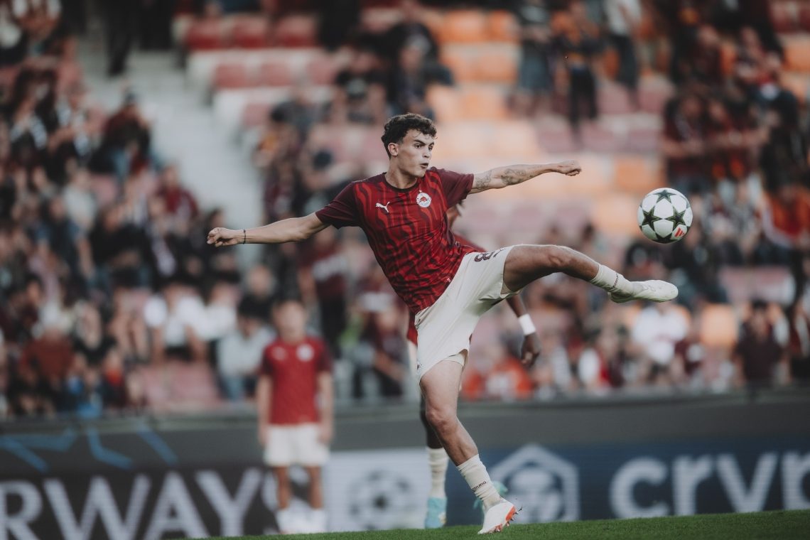 Stefan Bajcetic se vrača v Liverpool