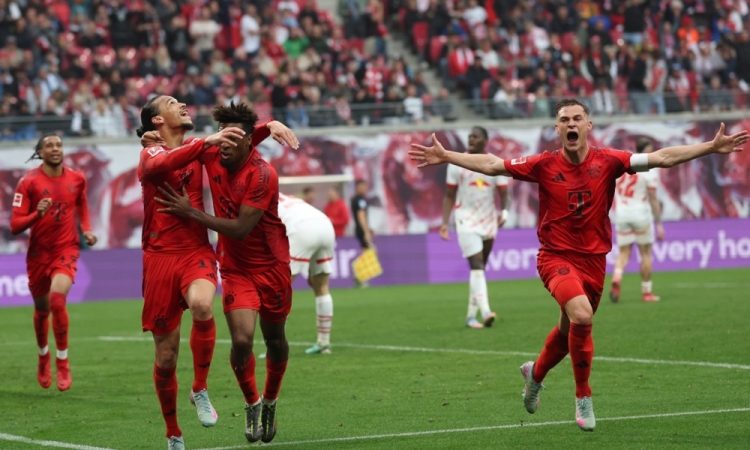 Bayern vsaj do nedelje še brez naslova, Šeško med strelci