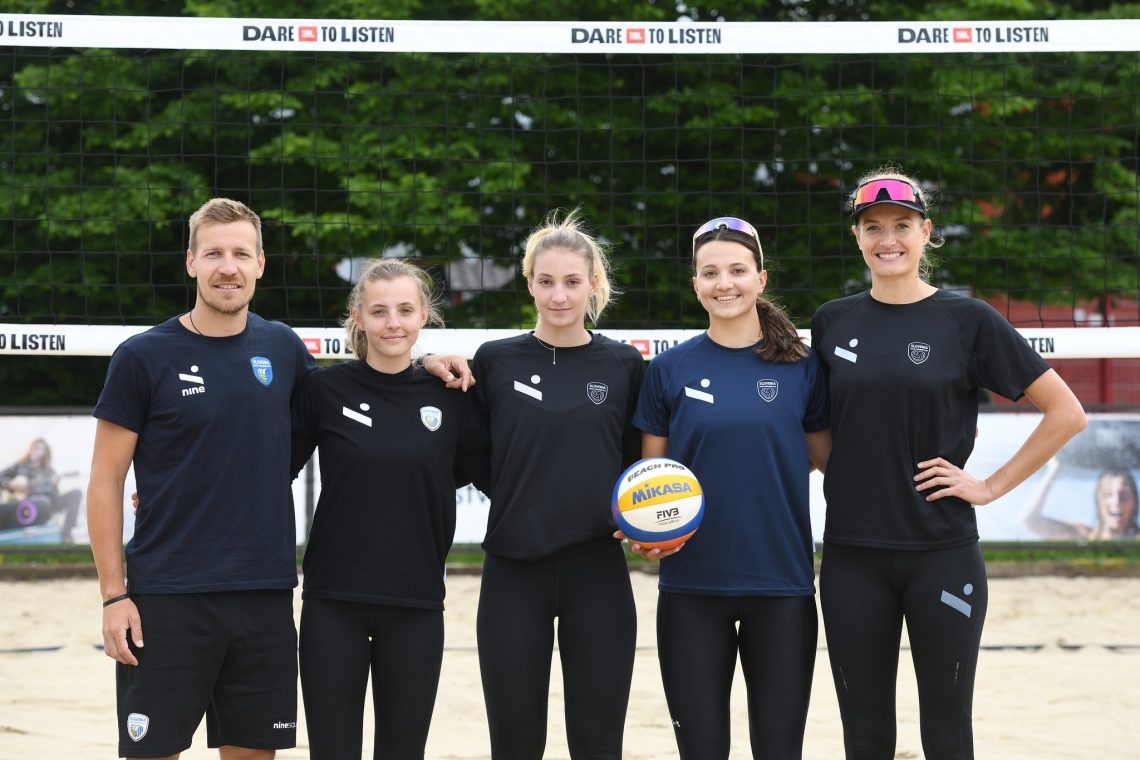 Slovenke v Madridu po finale pokala narodov v odbojki na mivki 