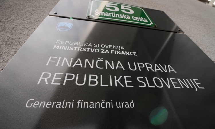 E-račun za plačilo davčnih obveznosti zdaj možen tudi na elektronski naslov