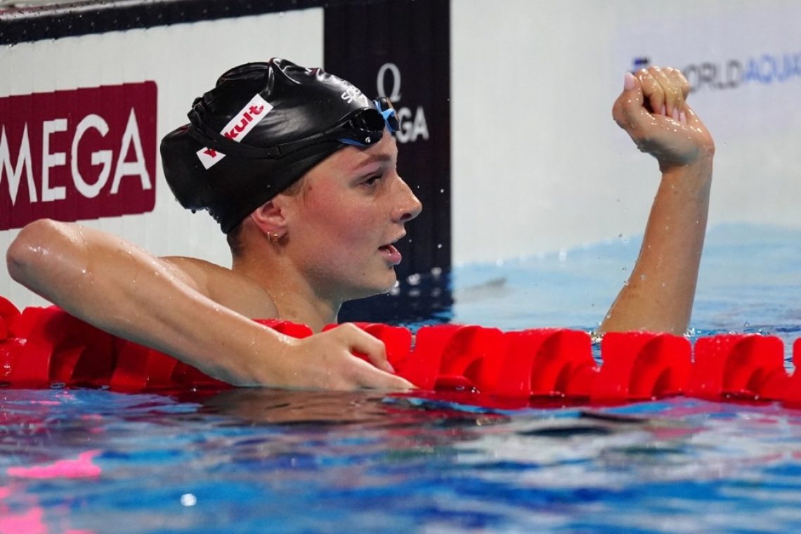 Kanadčanka McIntosh popravila svetovni rekord v plavanju na 400 m prosto