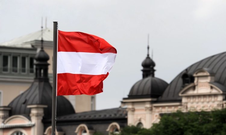 SKGZ izrazila solidarnost po avstrijski policijski akciji na Peršmanovi domačiji