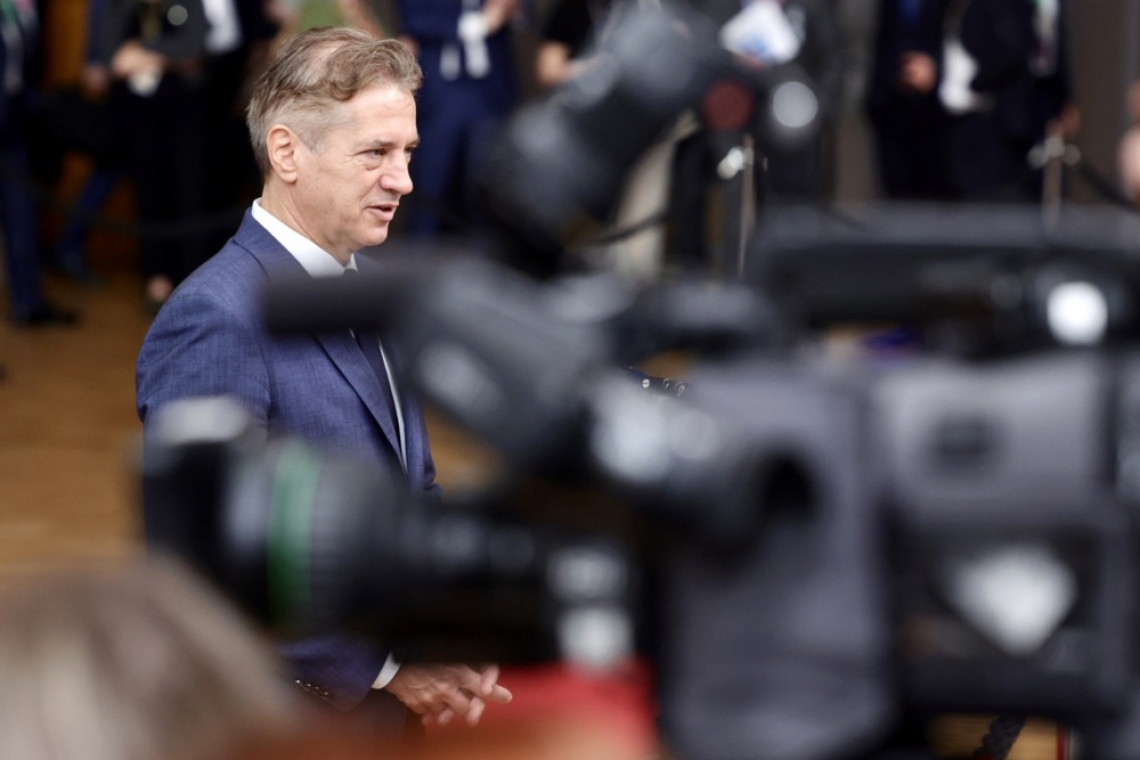 Podpora vladi in Gibanju Svoboda v septembrski anketi znova padla