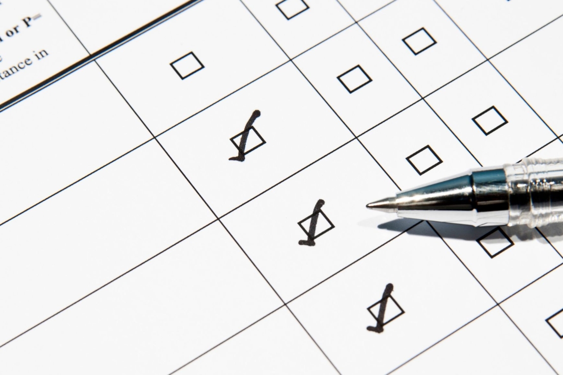 Politični pretresi brez večjega vpliva na podporo strankam