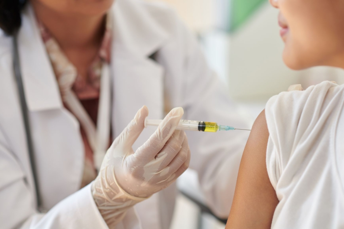 NIJZ: Povpraševanje po cepljenju proti gripi za zdaj podobno kot prejšnja leta