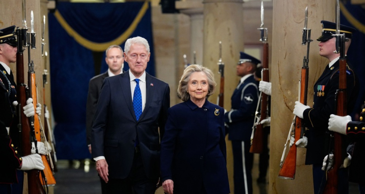 Clintonova le privolila v pričanje o Epsteinovi zadevi v kongresu