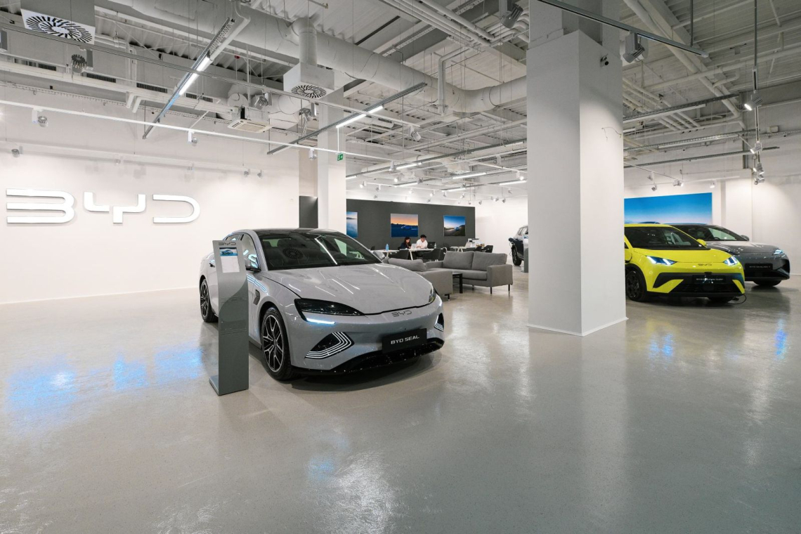 BYD odprl prvi prodajni salon v Cityparku